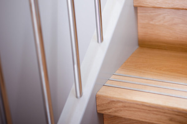 infrästa metalllister som halkskydd